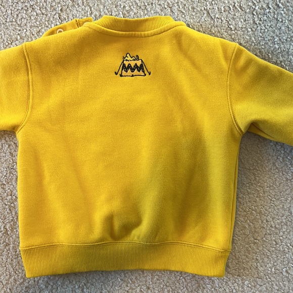 Uniqlo Snoopy and Woodstock sweatshirt 12-18 months - Picture 4 of 4
